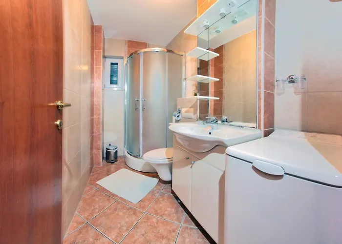 Sumic 마카르스카